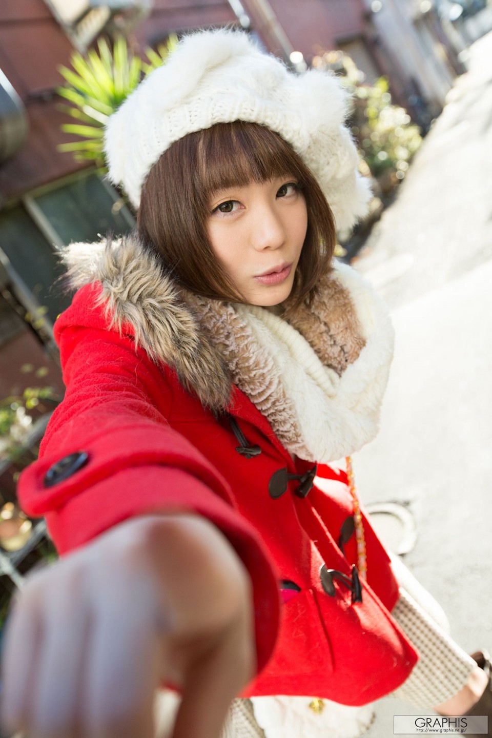 GRAPHIS - Airi Suzumura 2016 Special No.1 - Dropping My Warm Clothes - Photo #17